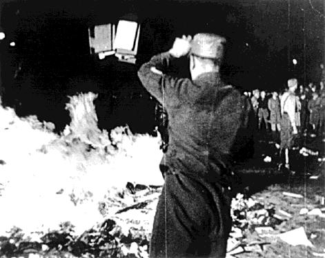 Arderea cartilor - 10 mai 1933 - berlin book burning.jpg